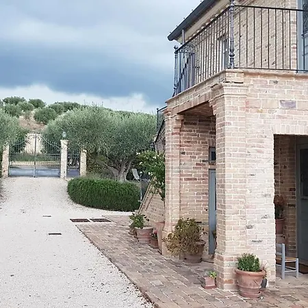 Villa Elegant And Cosy Country Villa With Large Garden *