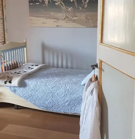 Elegant And Cosy Country Villa With Large Garden *